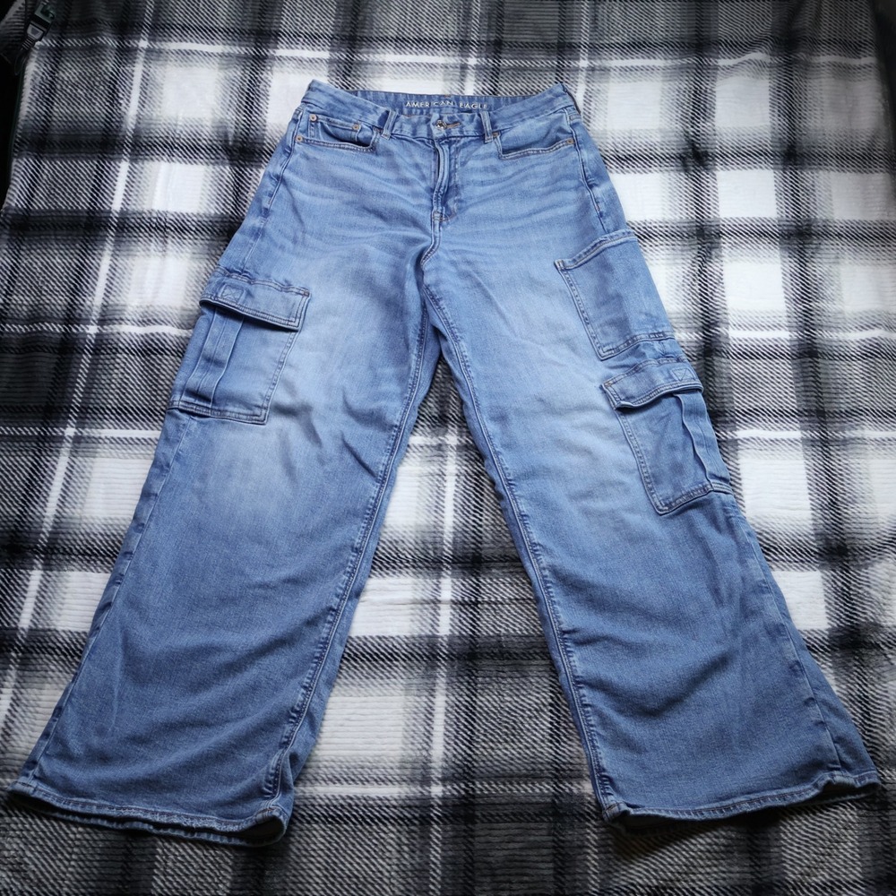 American Eagle Curvy Super High-Rise Baggy Wide Leg Cargo Jeans Blue